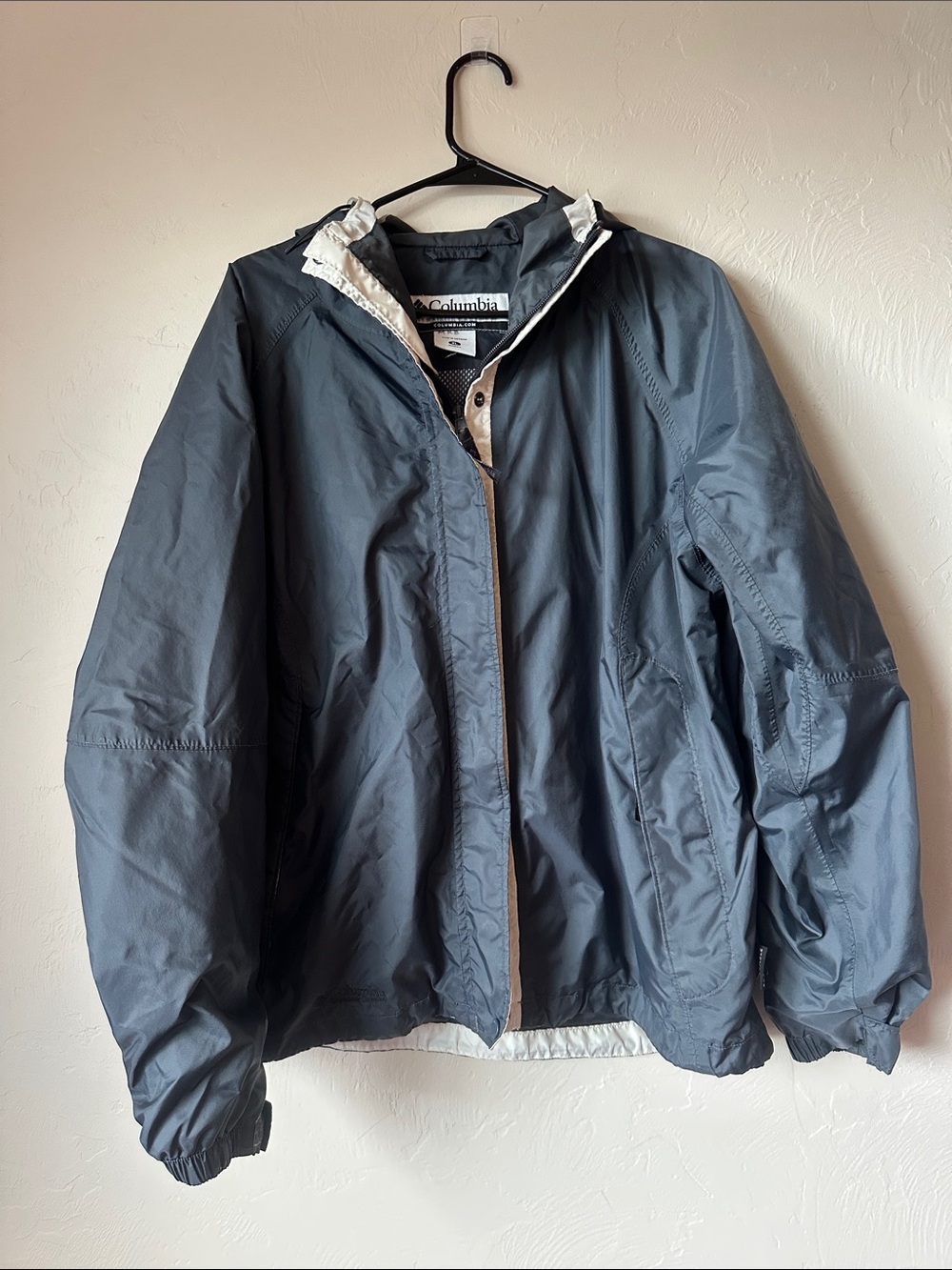 Columbia Women's Slate Gray Hooded Rain Jacket